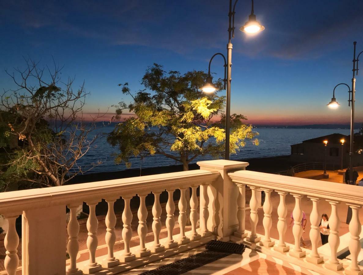 Holiday Home Arzilli Фоллоника Экстерьер фото